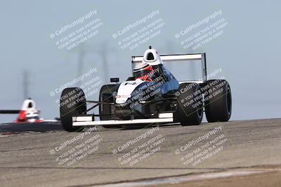 media/Oct-26-2025-CalClub SCCA (Sun) [[8ce1e69566]]/Group 3/Grapevine/